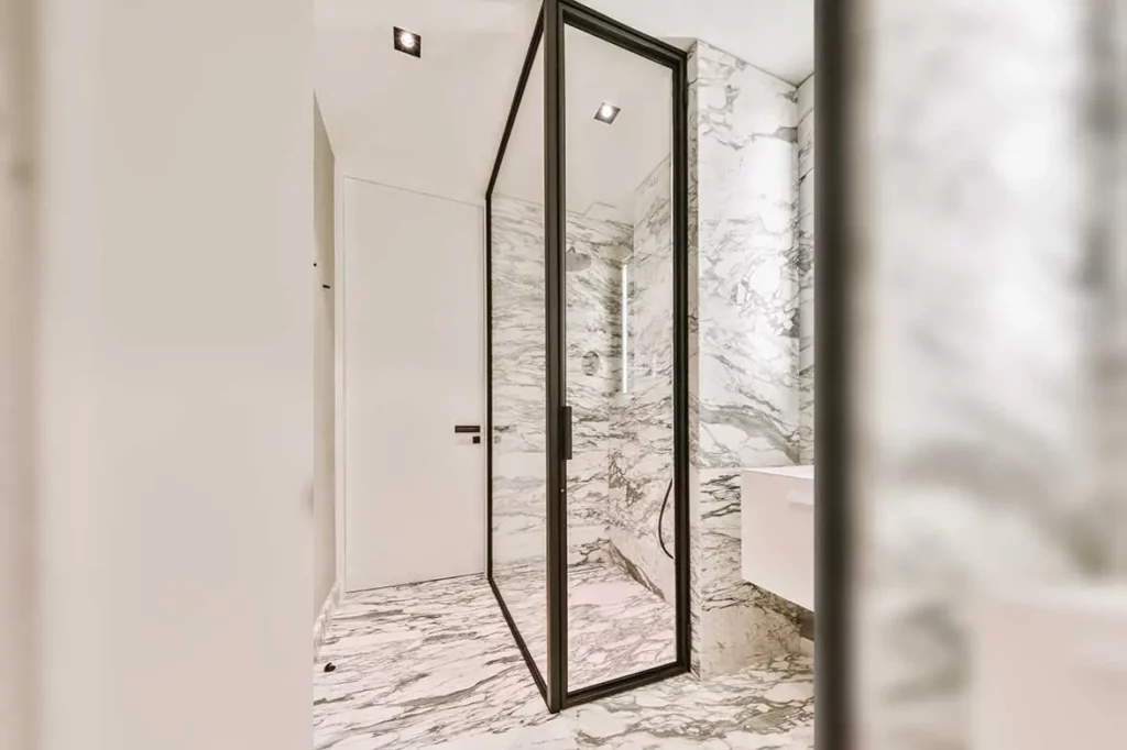 bathtub with glass door ideas